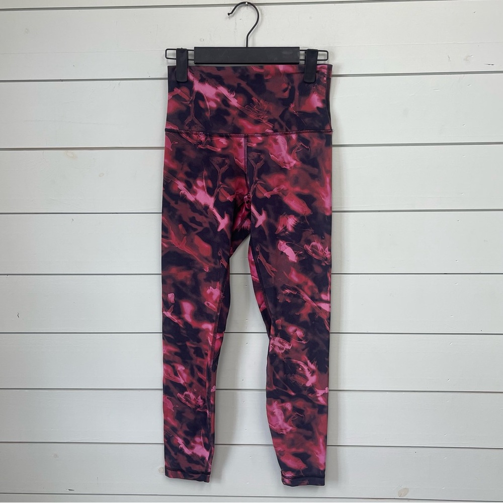 Lululemon align high rise leggings 25” red and‎ black women’s size 4